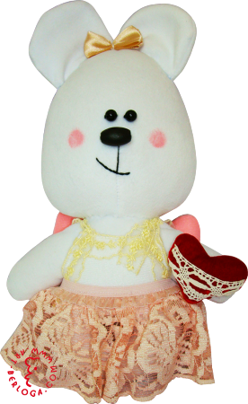 Flirt toy lady bear with red heart